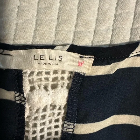 Le Lis  blue striped tank top Large - Picture 2 of 4